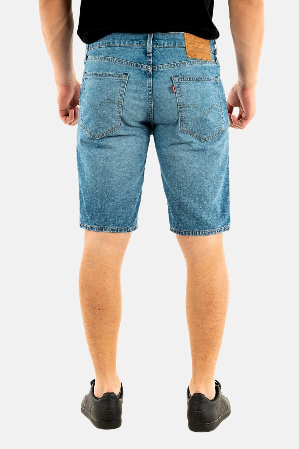 Levi’s 405 Standard Denim Shorts – the uncomplicated summer staple
