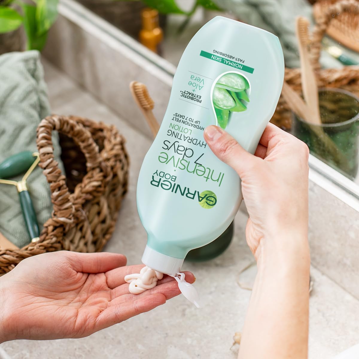 Garnier Intensive 7 Days Aloe Vera & Probiotic Extract Body Lotion 400ml, Hydrating and Refreshing Moisturiser, Up to 7 Days Hydration, For Normal Skin, Fast Absorbing & Non Greasy