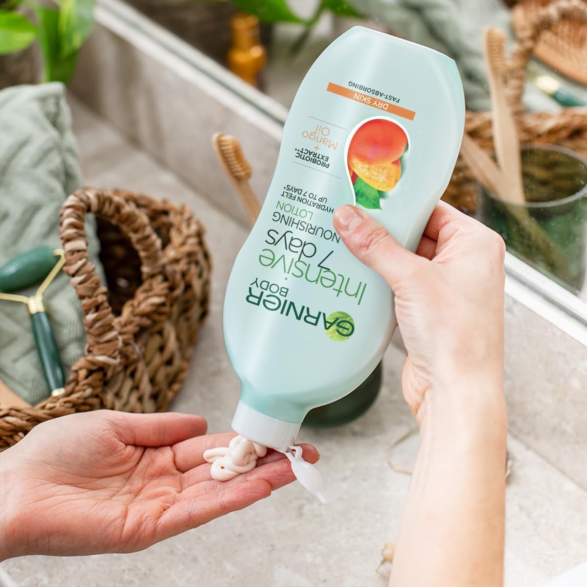 Garnier Intensive 7 Days Mango Oil & Probiotic Extract Body Lotion 400ml, Softening and Smoothing Moisturiser, Up to 7 Days Hydration, For Dry Skin, Fast Absorbing & Non Greasy