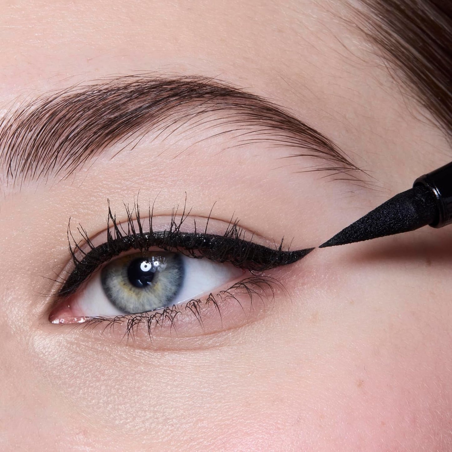 e.l.f. Intense Ink Eyeliner, Enhances The Lash Line With Rich & Long-Lasting Color, Tip For Precise Application, Vegan & Cruelty-Free, Blackest Black