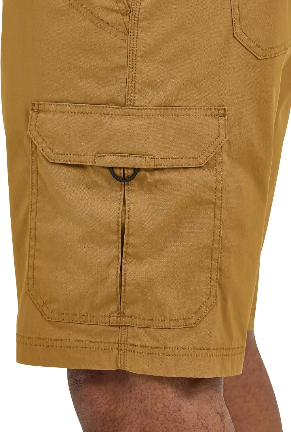 Lee’s Extreme Motion Crossroad Cargo Shorts – where comfort meets utility