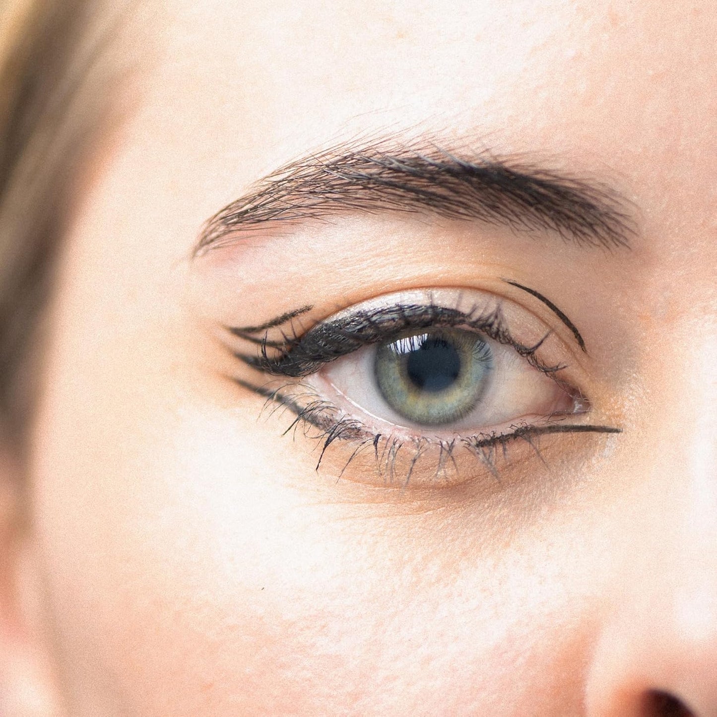 Rimmel Exaggerate Waterproof Liquid Eyeliner – Bold Lines That Stay