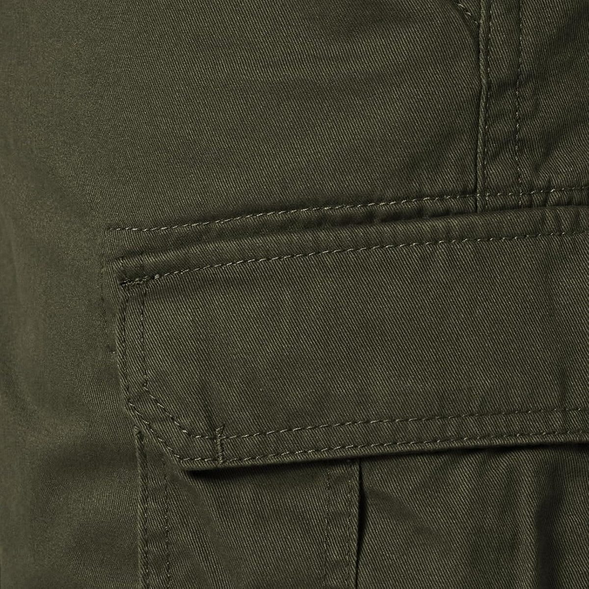 Why the Amazon Essentials Cargo Shorts Just Work