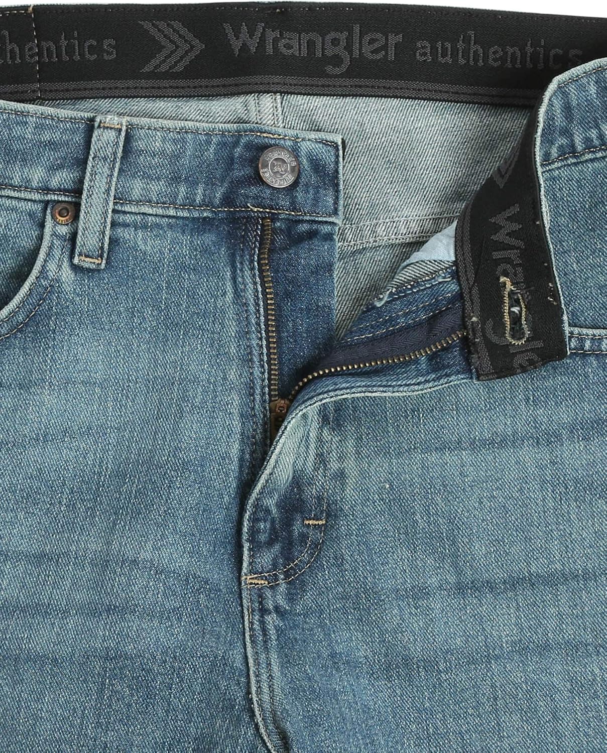 Wrangler Authentics Men’s Comfort Flex Waistband Jean Short – A Quiet Upgrade
