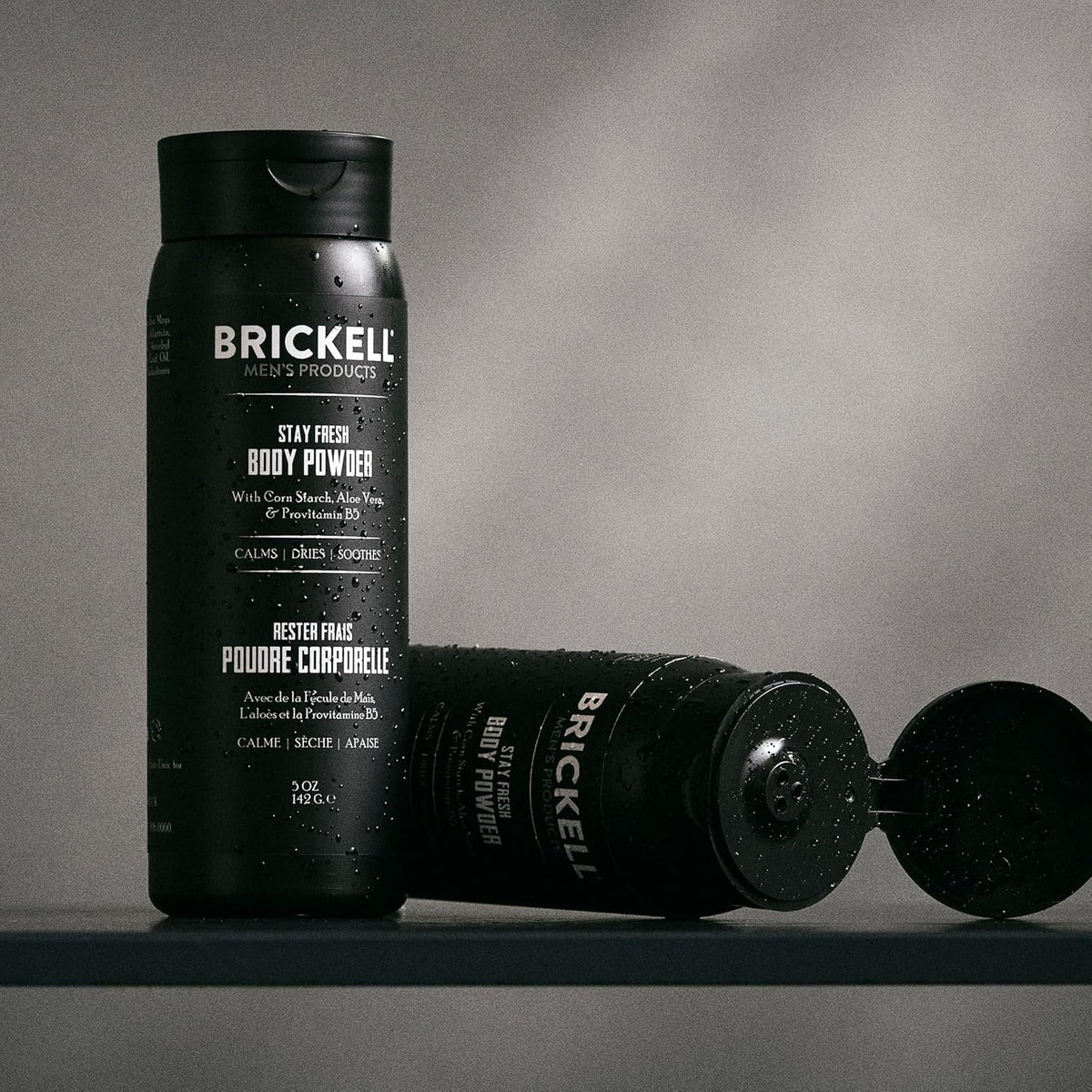 Brickell Men's Products Stay Fresh Body Powder for Men, Natural and Organic Talc-Free, Absorbs Sweat, Keeps Skin Dry (Scented, 5 oz)