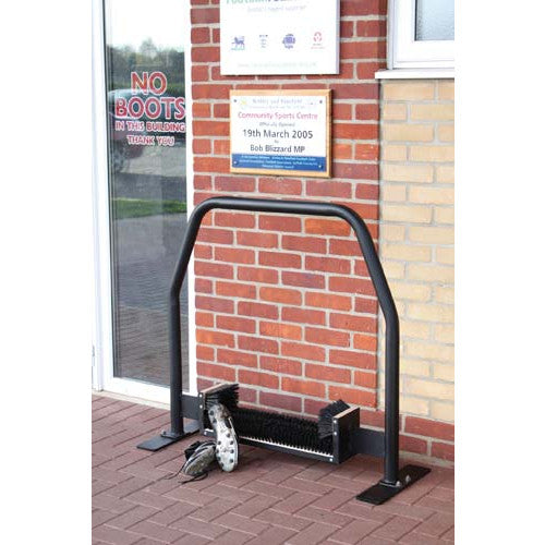 PREMIER FREESTANDING BOOT WIPERS