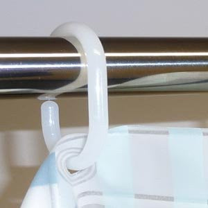 C-TYPE PLASTIC CURTAIN RINGS