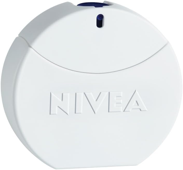 Nivea Eau de Toilette (30 ml), Iconic Scent in Elegant Bottle, Includes Nivea Jewellery Box
