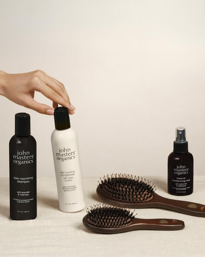 JMO Leave in Conditioning Spray - Leave-in Conditioning Mist with Green Tea &amp; Calendula - 125 Millilitres - Detangler Spray for All Hair Types
