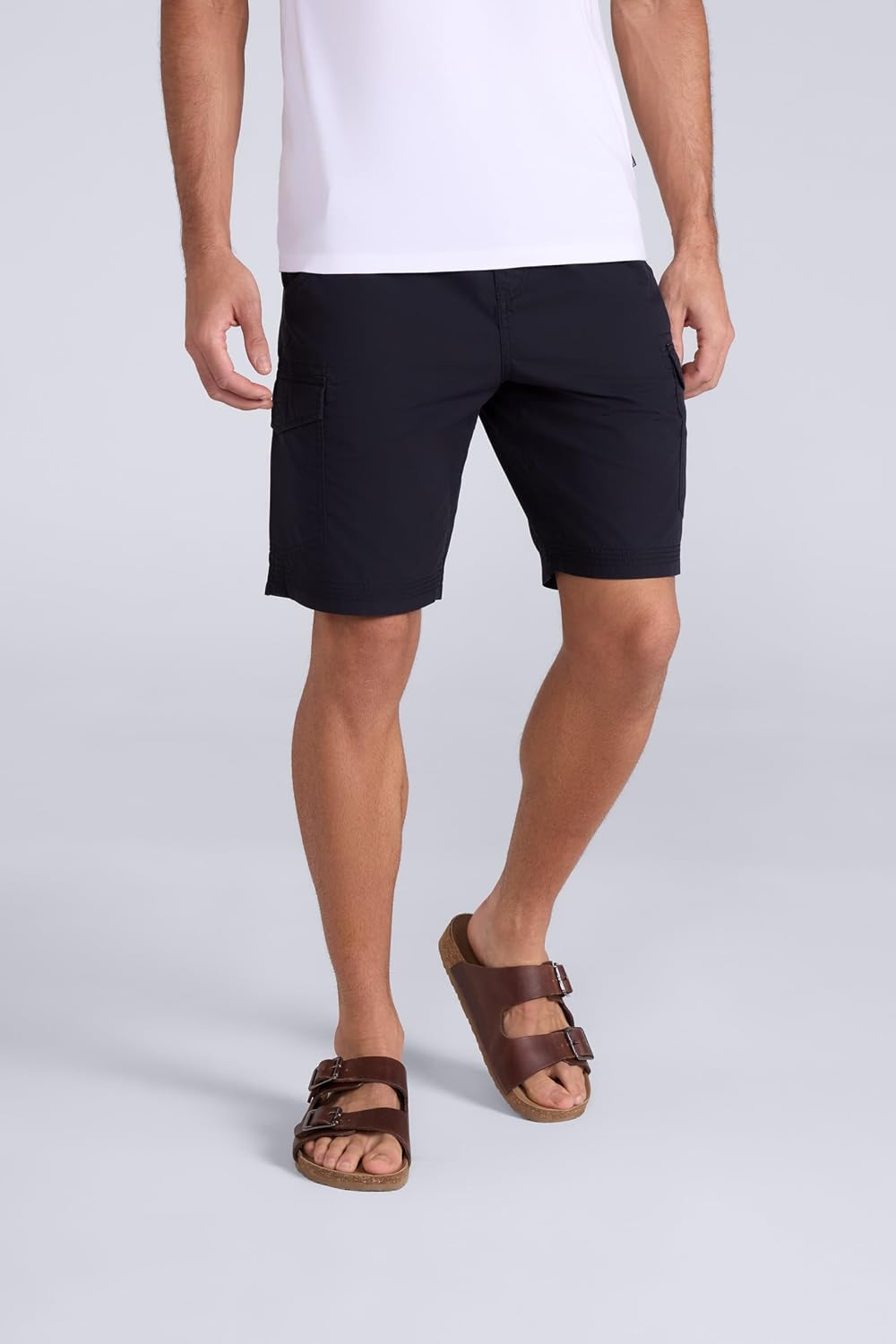 Finding the right pair of cargo shorts for warm days
