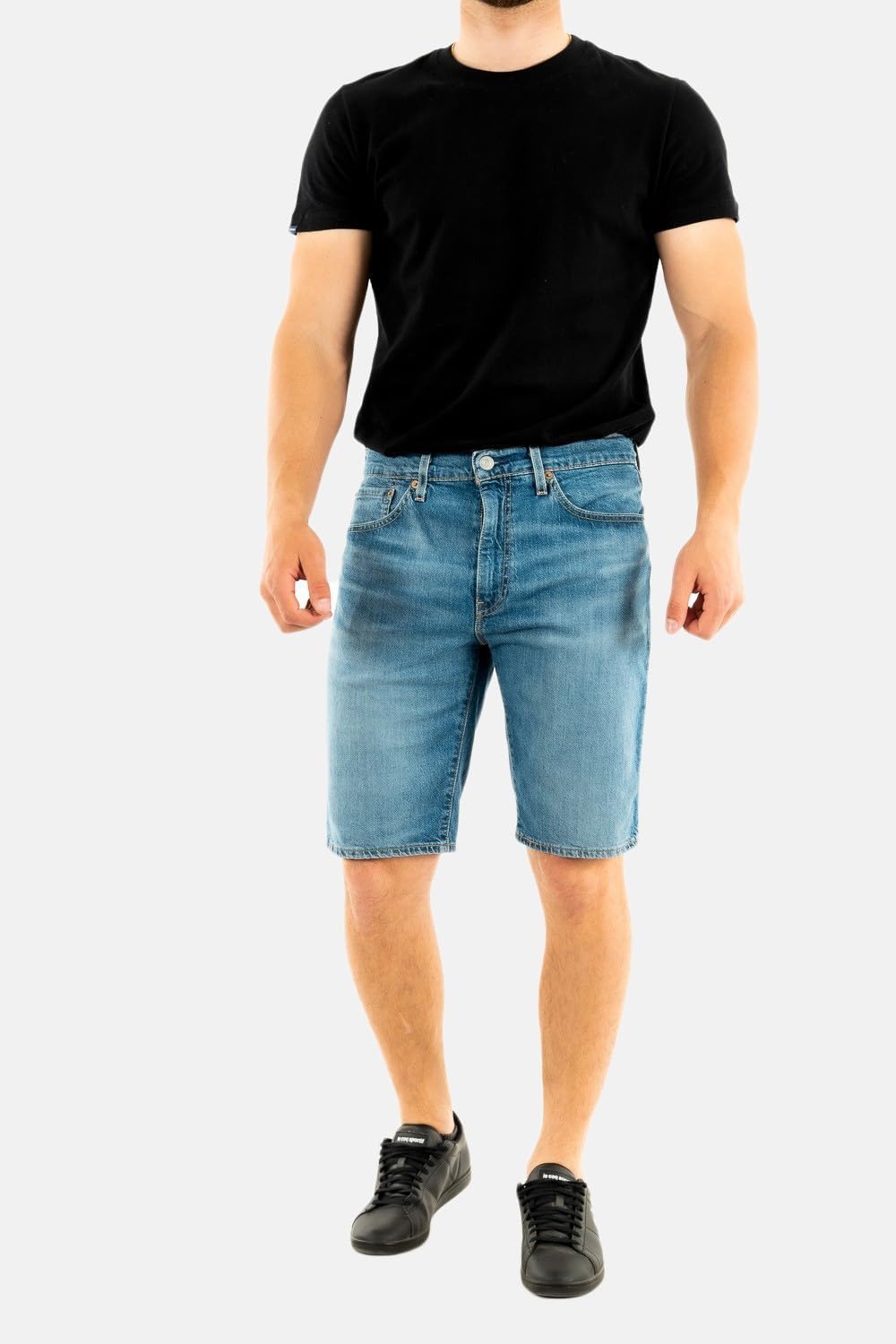 Levi’s 405 Standard Denim Shorts – the uncomplicated summer staple