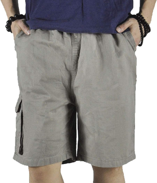 Casual summer vibes with a pair of loose‑fit cargo shorts