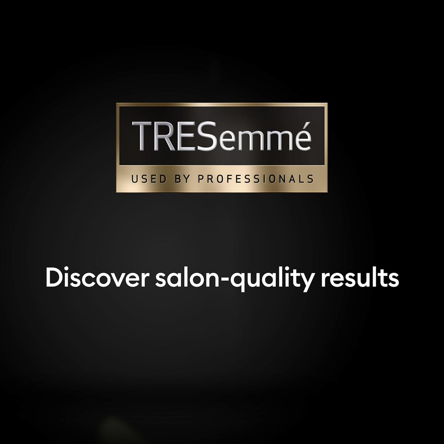 TRESemmé Moisture Rich Conditioner with vitamin E for dry, damaged hair 900 ml