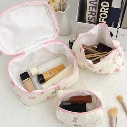 Aucuu 3PCS Coquette Makeup Bag, Quilted Makeup Bag for Women, Floral Cotton Cosmetic Bag Set, Large Capacity Aesthetic Floral Toiletry Bag, Travel Toiletry Bag, Wash Organizer Pouch for Women Girls