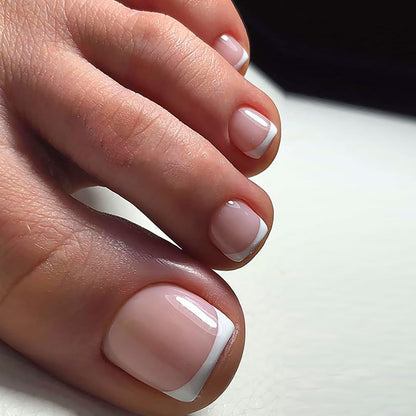 Fresh‑look French Toes for Every Summer Outing