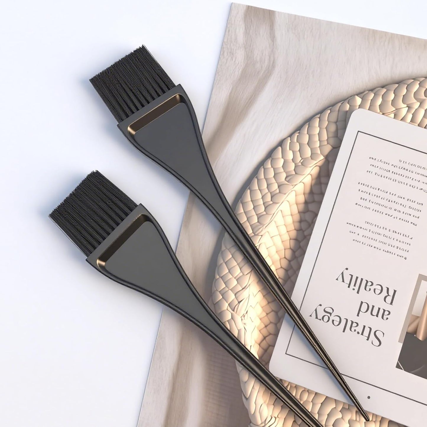2 PCS Hair Coloring Brushes Long Tail Hair Dye Comb Brush Dyeing Tools Tinting Brushes for Barber Salon, Beauty Parlors, Home DIY Coloring - Black