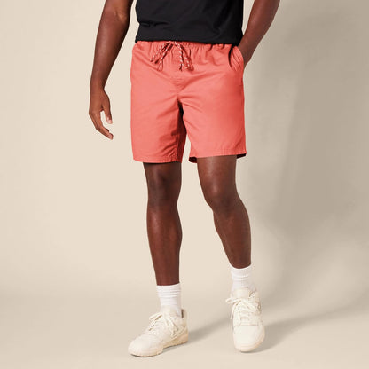 Easy‑going summer shorts that actually stay put