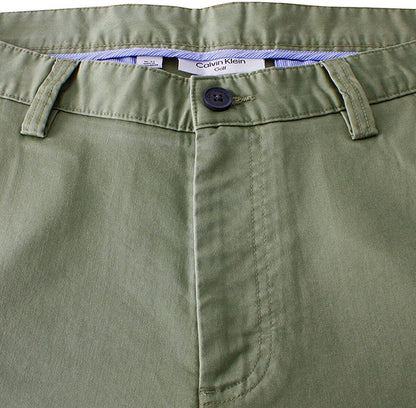 Calvin Klein Campus Chino Shorts – the understated swing for everyday moves