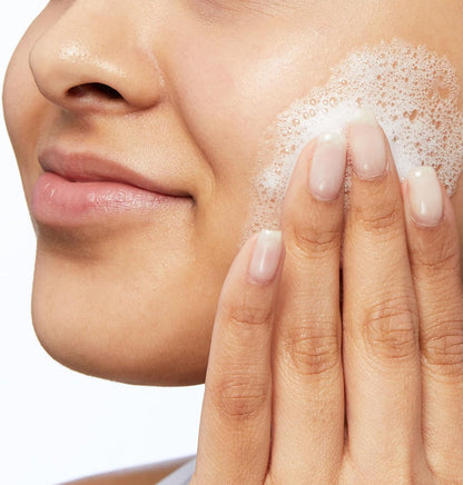 CeraVe Foaming Cleanser for Normal to Oily Skin with Niacinamide &amp; 3 Essential Ceramides, Developed with Dermatologists, Gently Cleanses &amp; Removes Excess Oil, Fragrance-Free