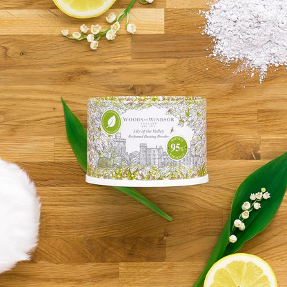 Woods of Windsor Lily of the Valley Dusting Powder with Body Puff Floral Talc Alternative Body Powder for Odour Control &amp; Chafing Prevention, 95% Naturally Derived, Vegan &amp; Cruelty Free 100g