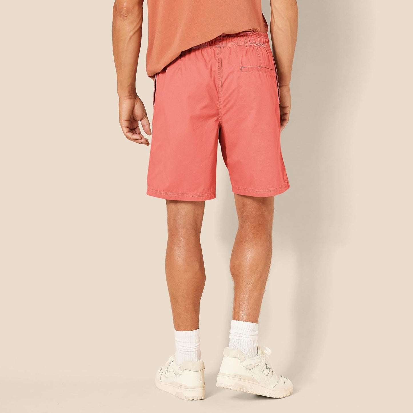 Easy‑going summer shorts that actually stay put