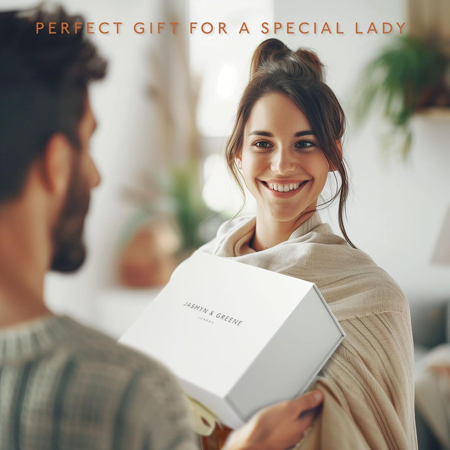 Jasmyn &amp; Greene Relaxation Birthday Gifts for Women - Luxury Pamper Hamper Bath Set Gifts for Her with Lavender. Spa Sets for Mum with Organic Self Care Presents. Pamper Gift for Womens Birthday