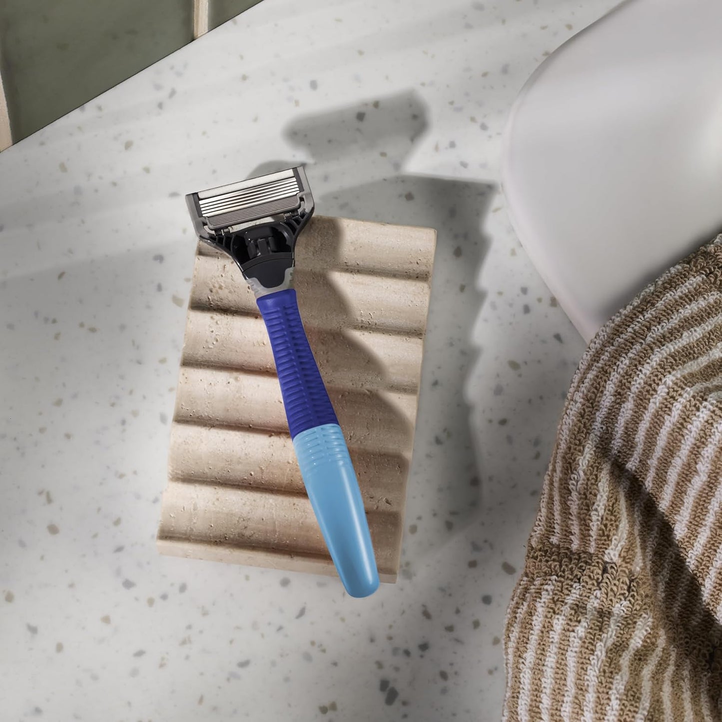 Why the Harry’s Indigo‑Blue Razor Set just feels right