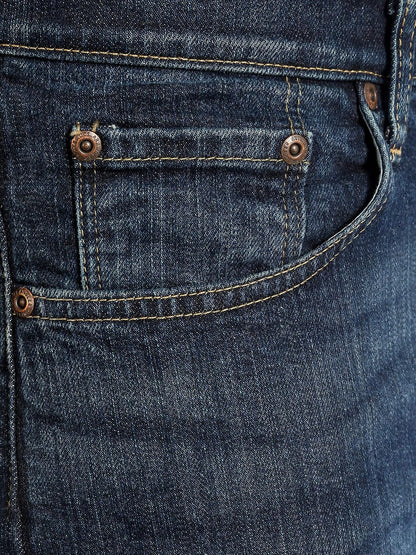 Wrangler Authentics Men’s Comfort Flex Waistband Jean Short – A Summer Staple
