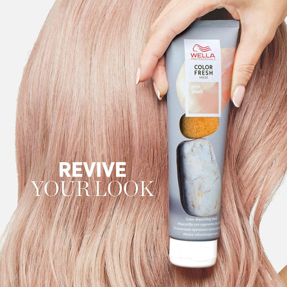 Wella Professionals Pink Blush Color Fresh Mask - Colour Depositing Hair Mask &amp; Home Hair Gloss Treatment - Soft Pink Temporary Hair Dye with Avacado Oil (150ml)