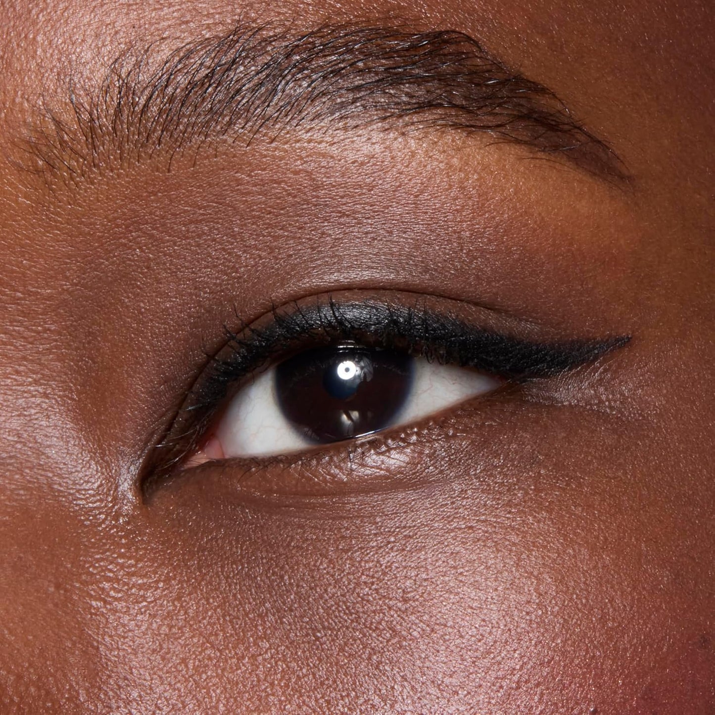 e.l.f. No Budge Retractable Eyeliner, Creamy, Ultra-Pigmented &amp; Waterproof, Creates Bold &amp; Defined Lines, Vegan &amp; Cruelty-Free, Black