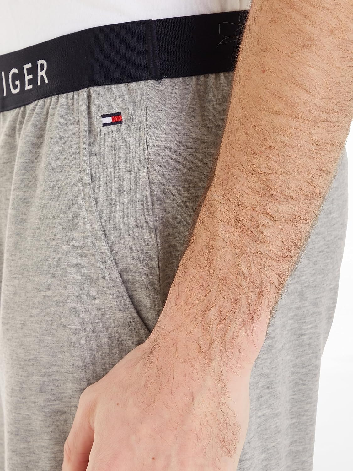 Tommy Hilfiger Men’s Jersey Shorts – A Casual‑Cool Upgrade